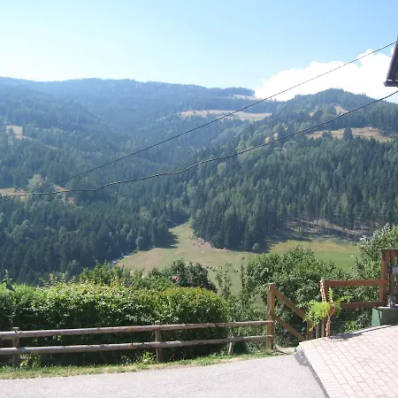 Gerstbreinhof לינה וארוחת בוקר 3*