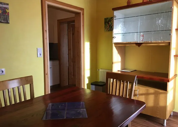 לינה וארוחת בוקר Gerstbreinhof 3*